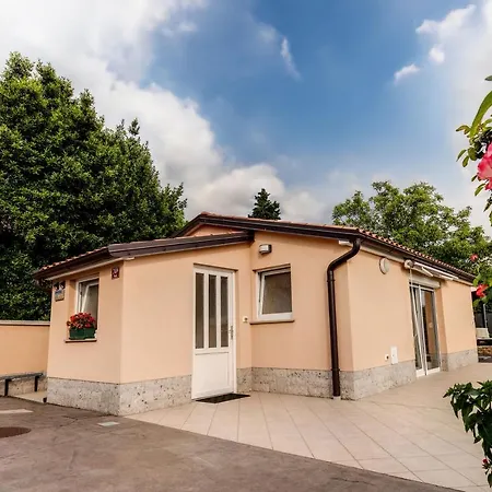 Casa Badiha Villa Zgornje Skofije Exterior photo